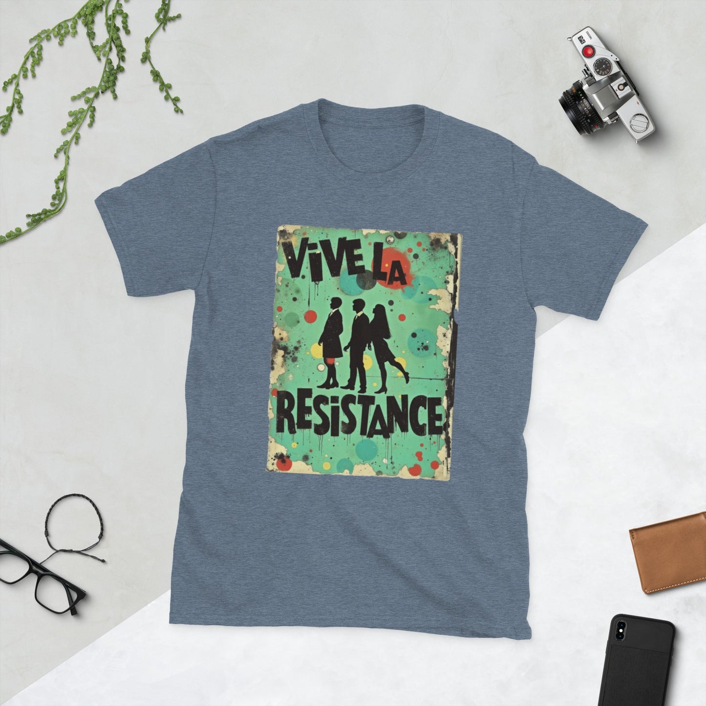 Vive La Resistance - Unisex T-Shirt - Souled Out World